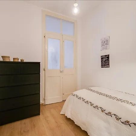 Camoes - Comfort & Peace In Chiado